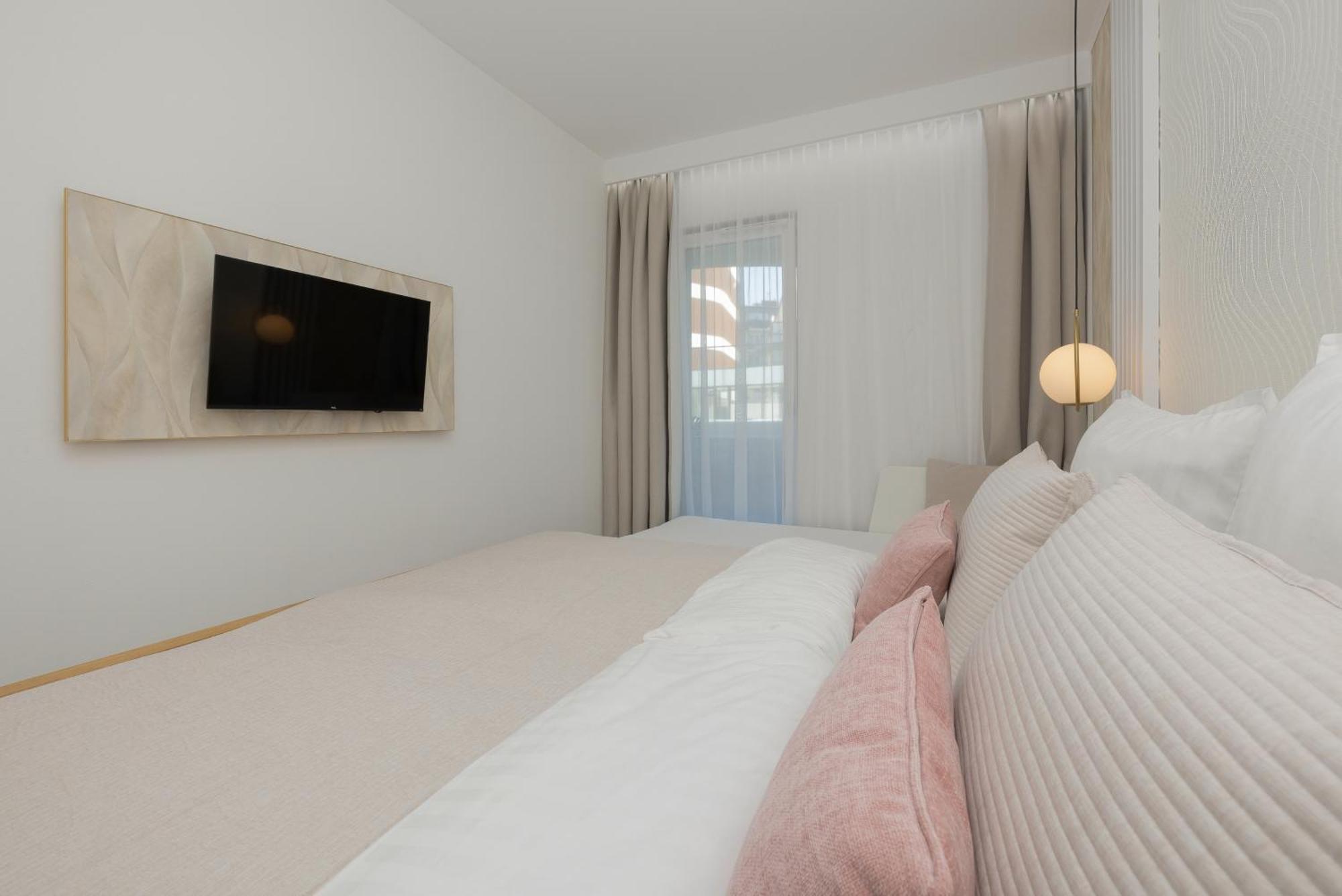 Baltic Waves Resort Apartment A012 Free Parking Miedzyzdroje Eksteriør billede